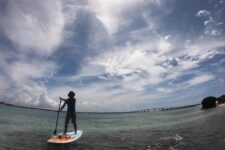 宮古島サップスタイルの浮人